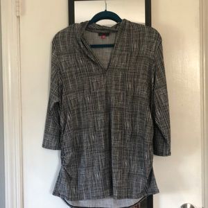 Black and White Rouched 3/4 Sleeve Top